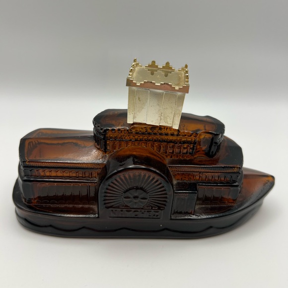 Vintage Avon Sidewheeler Riverboat Decanter Natchez Amber Glass Empty - Picture 2 of 3